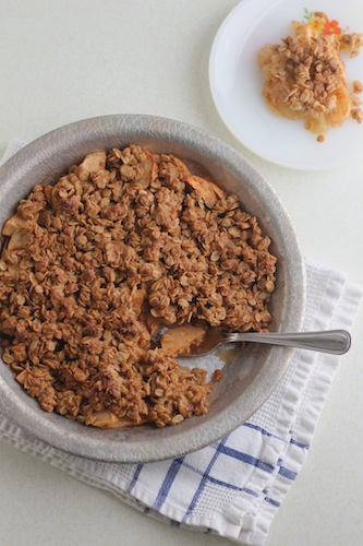 Vegan Oatmeal Apple Crisp
