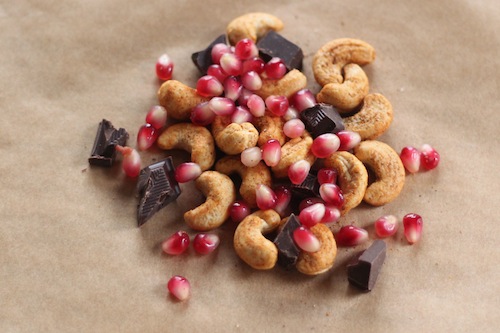 Cashew Chocolate Snack Mix